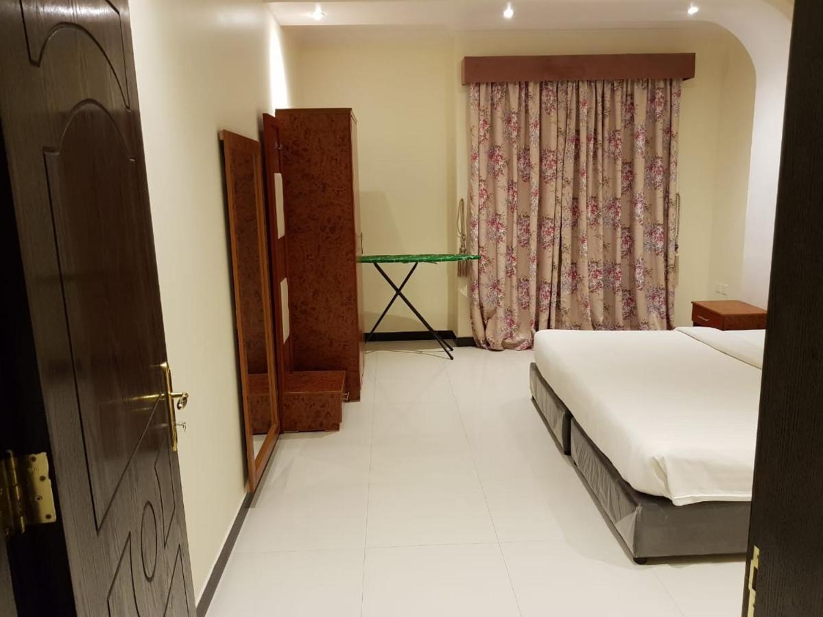 فندق الميثاق بواسطة سما ستار Riyadh Ngoại thất bức ảnh